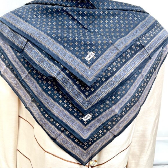 New  Set of 2 Yvest Saint Laurent Mens handkerchief 18" Blue Gray little red (88 - Picture 2 of 12